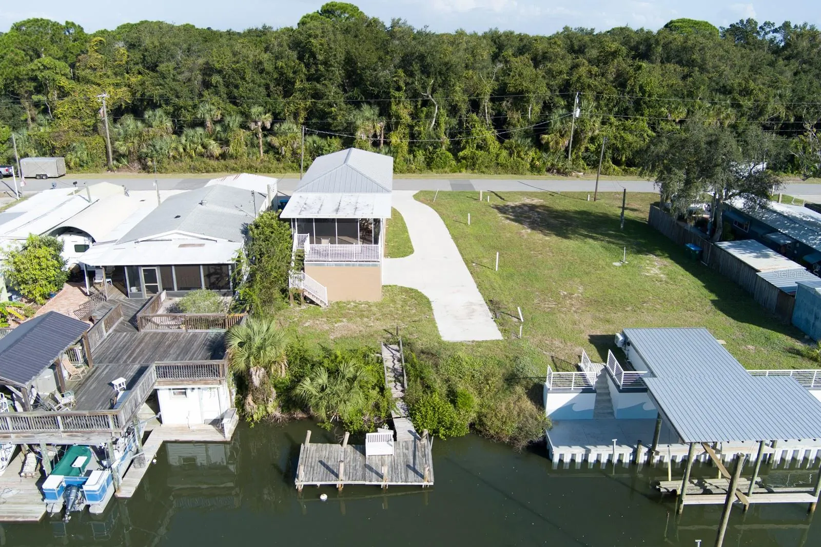 127 E ARIEL RD