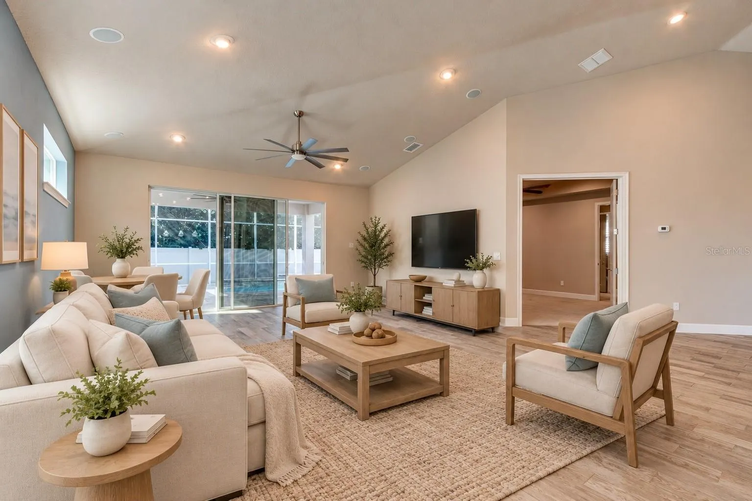 6844 VINTAGE LN