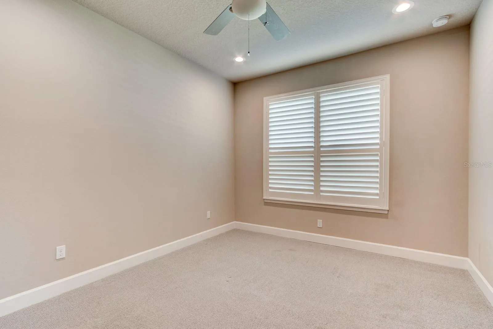 6844 VINTAGE LN