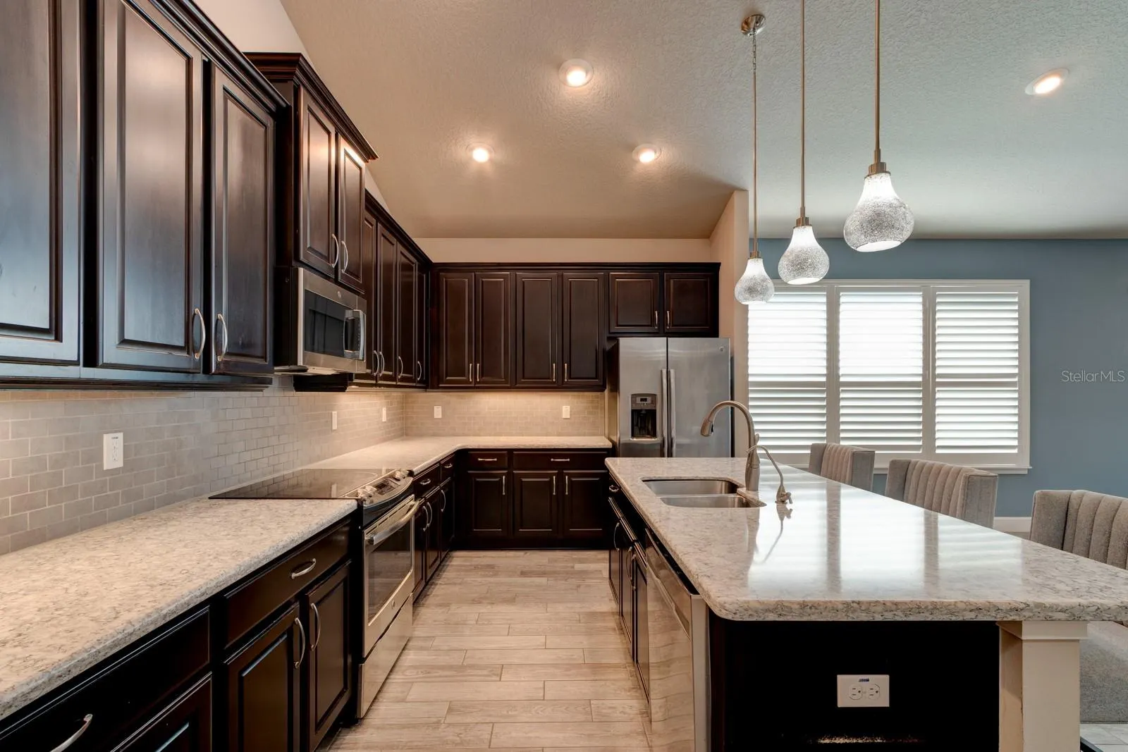 6844 VINTAGE LN