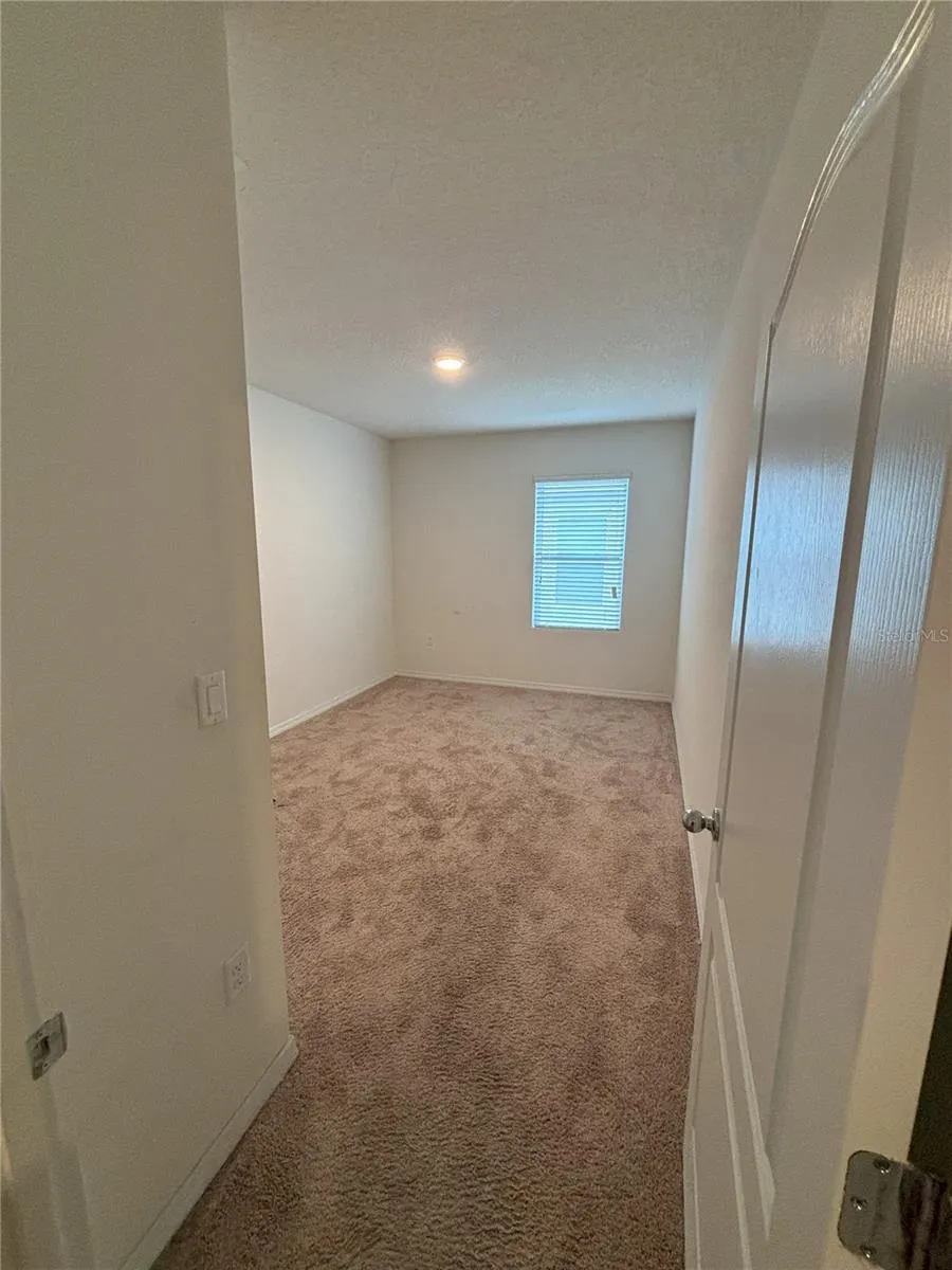 5716 LAKESIDE LANDINGS BLVD