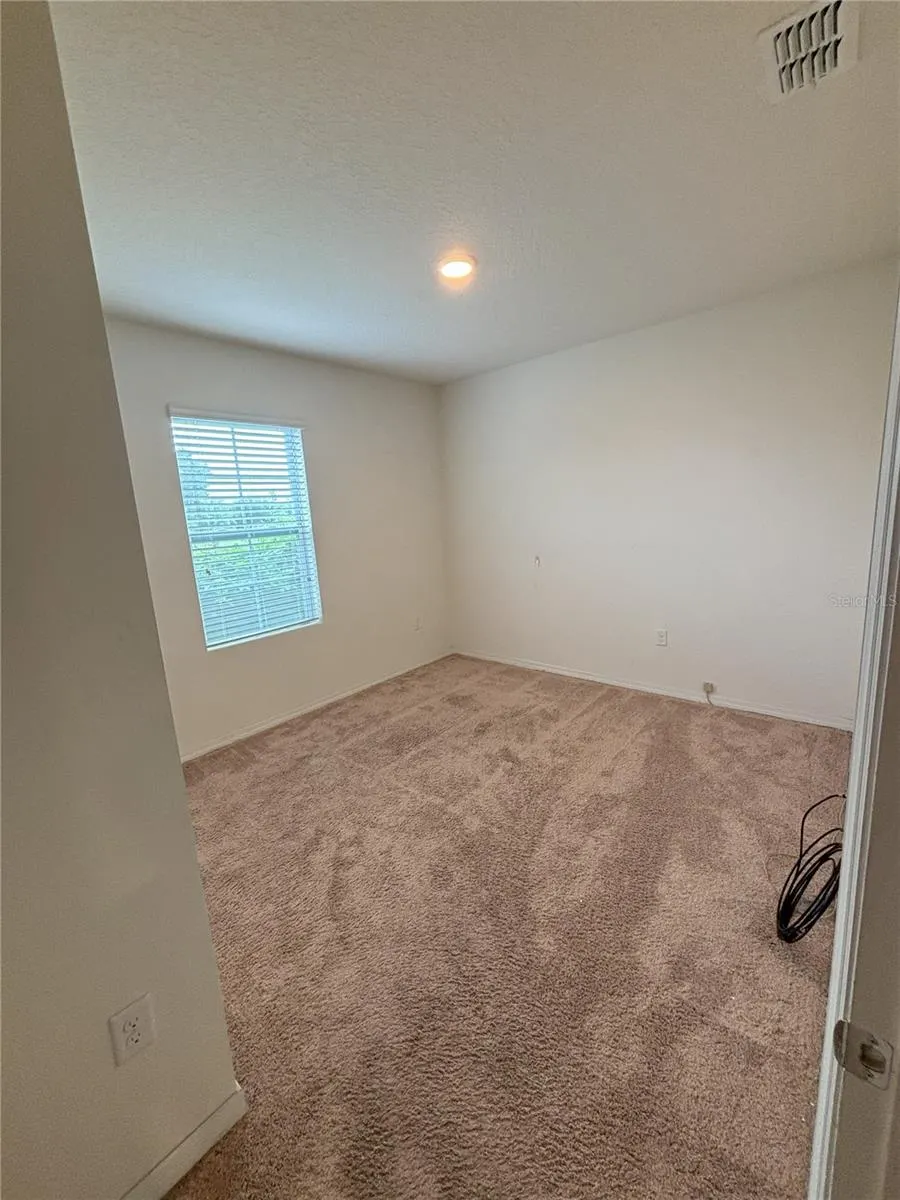 5716 LAKESIDE LANDINGS BLVD