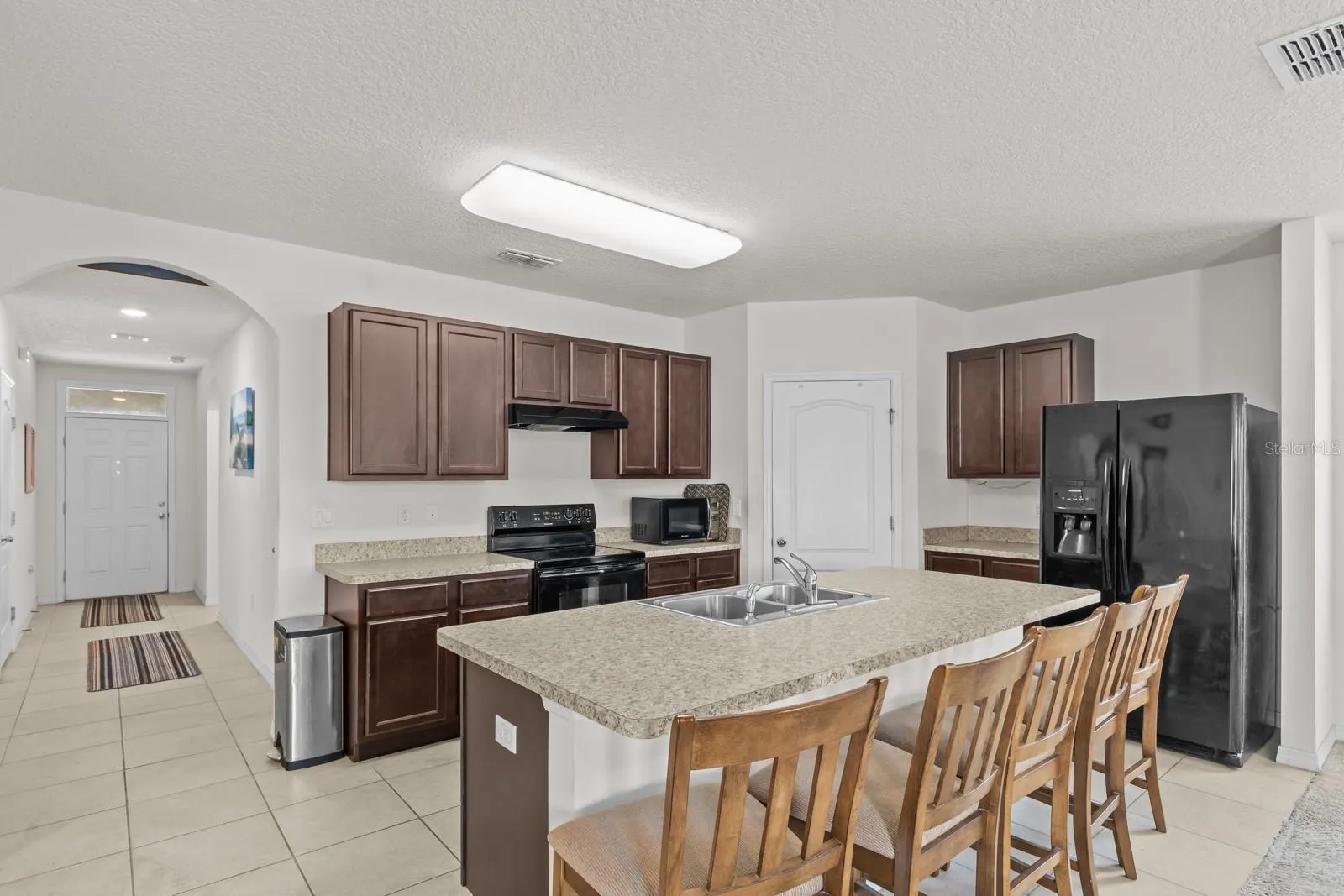 5716 LAKESIDE LANDINGS BLVD