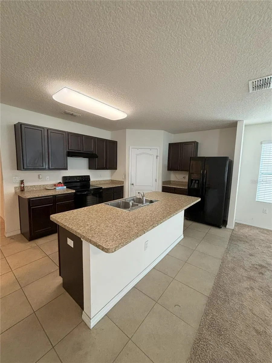 5716 LAKESIDE LANDINGS BLVD