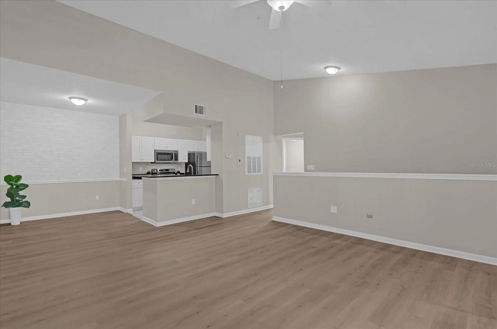 14304 FREDRICKSBURG DR #420, #420
