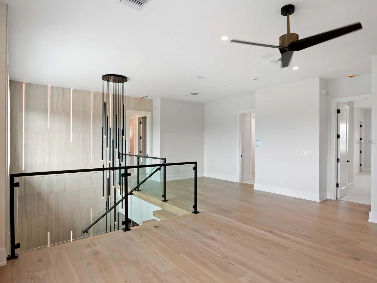 11043 CROMWELL RD