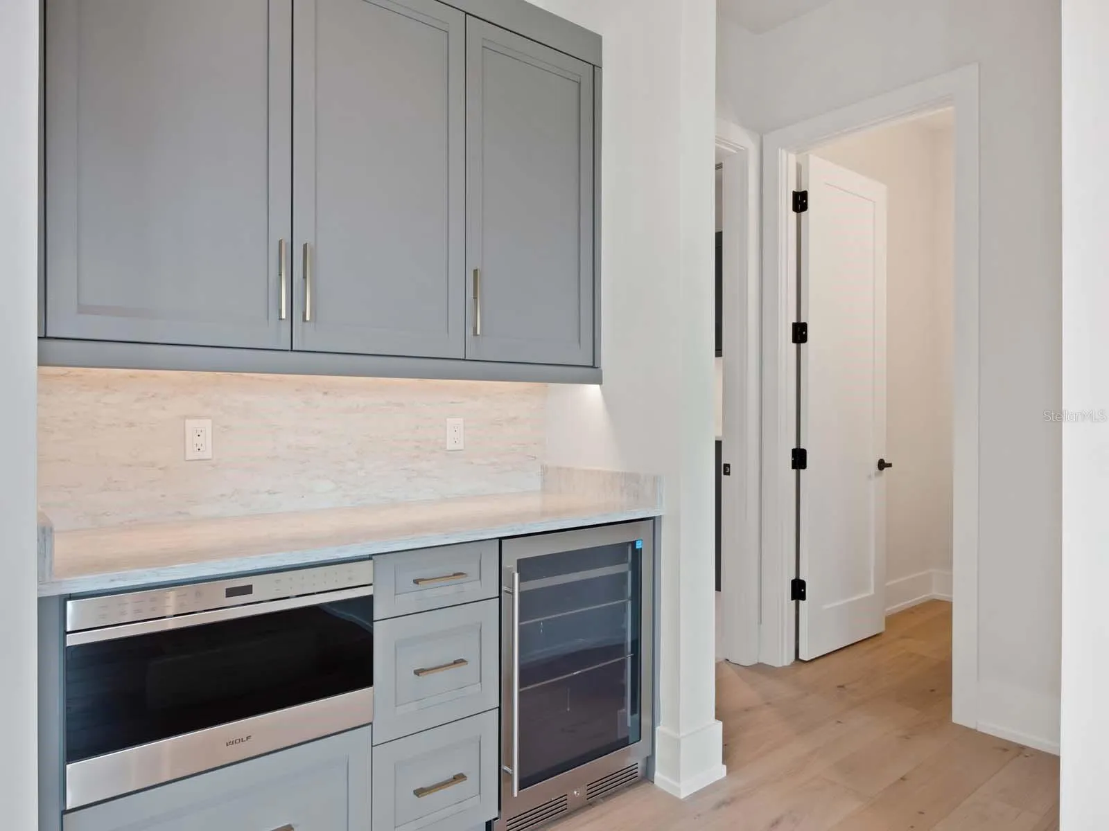 11043 CROMWELL RD