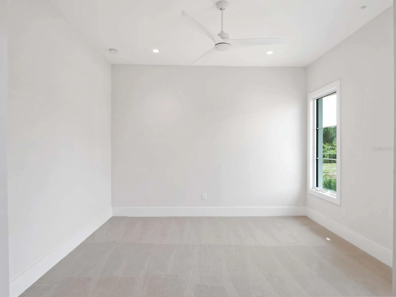 11043 CROMWELL RD