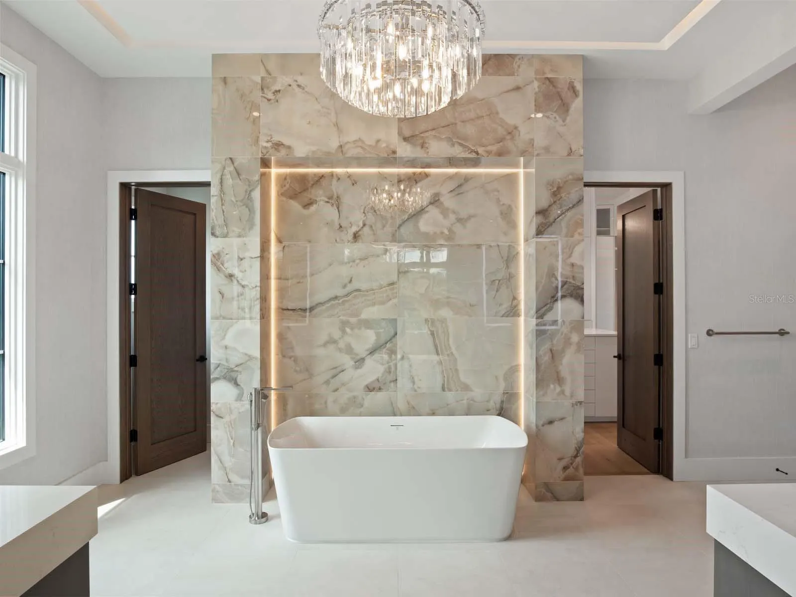11043 CROMWELL RD