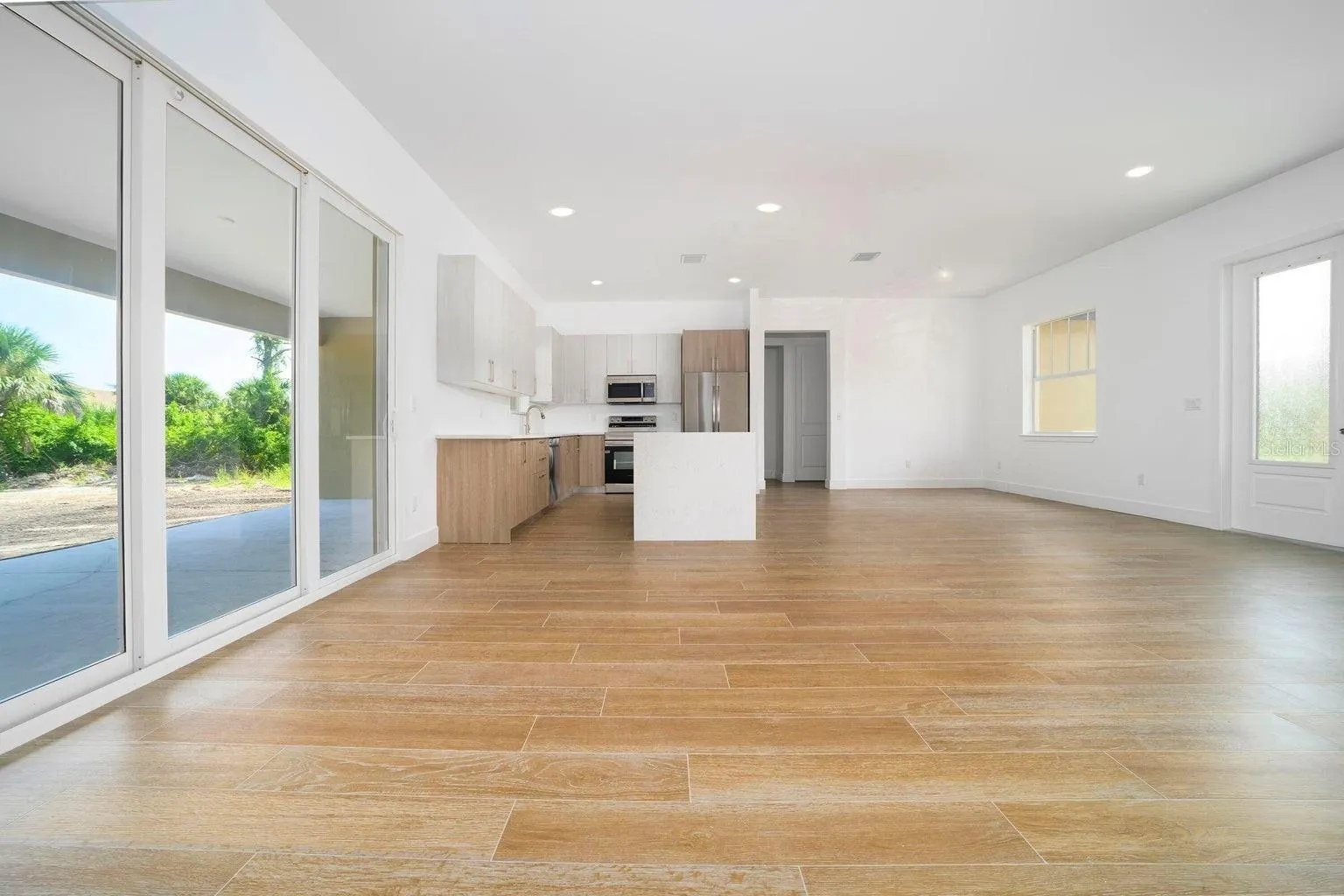 15261 BRAINBRIDGE CIR
