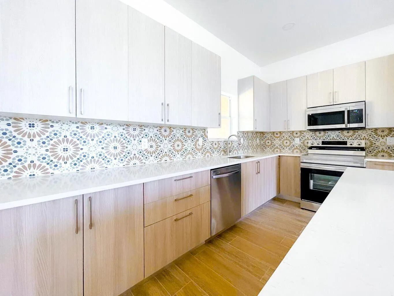 15261 BRAINBRIDGE CIR