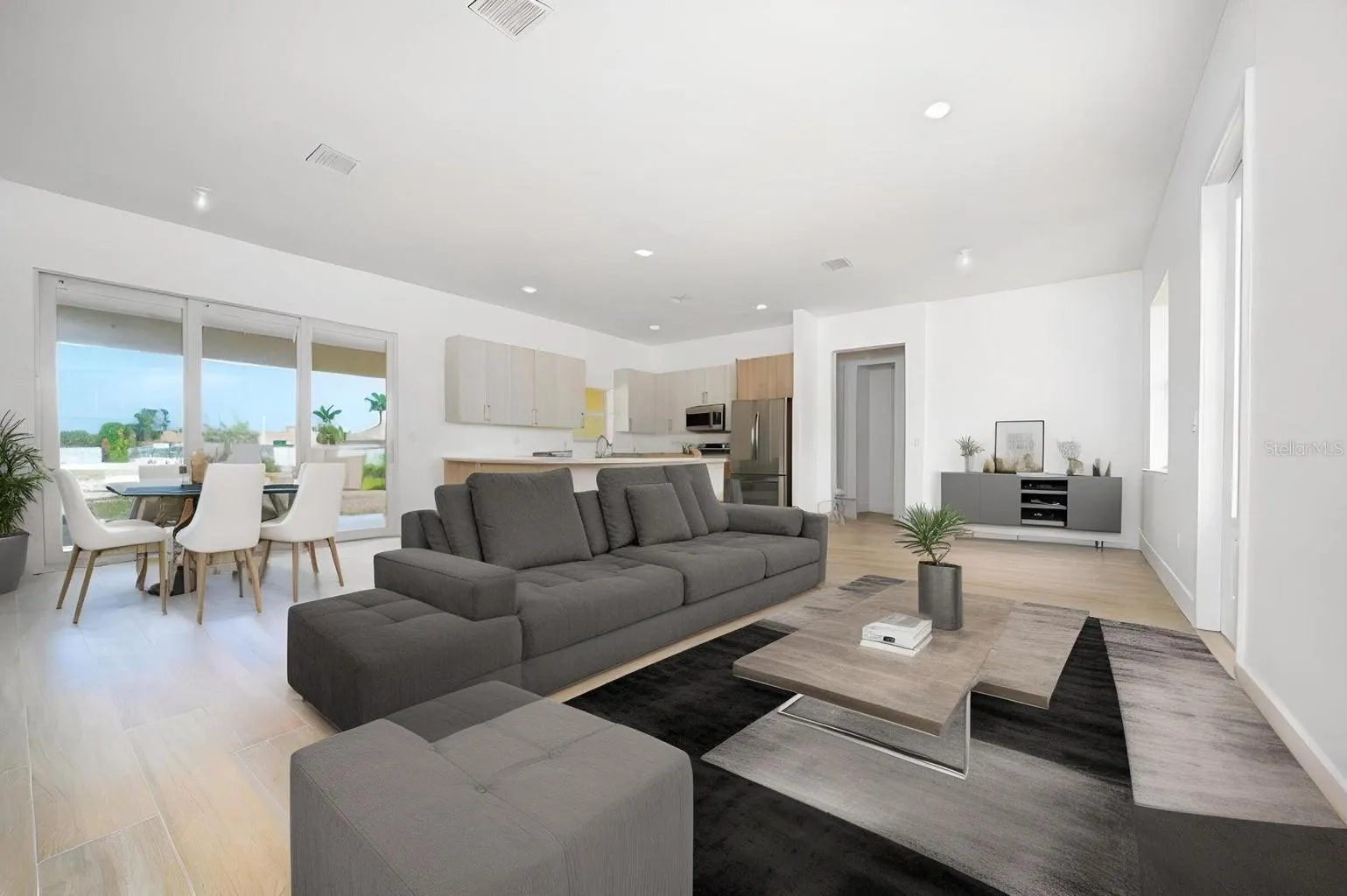15261 BRAINBRIDGE CIR