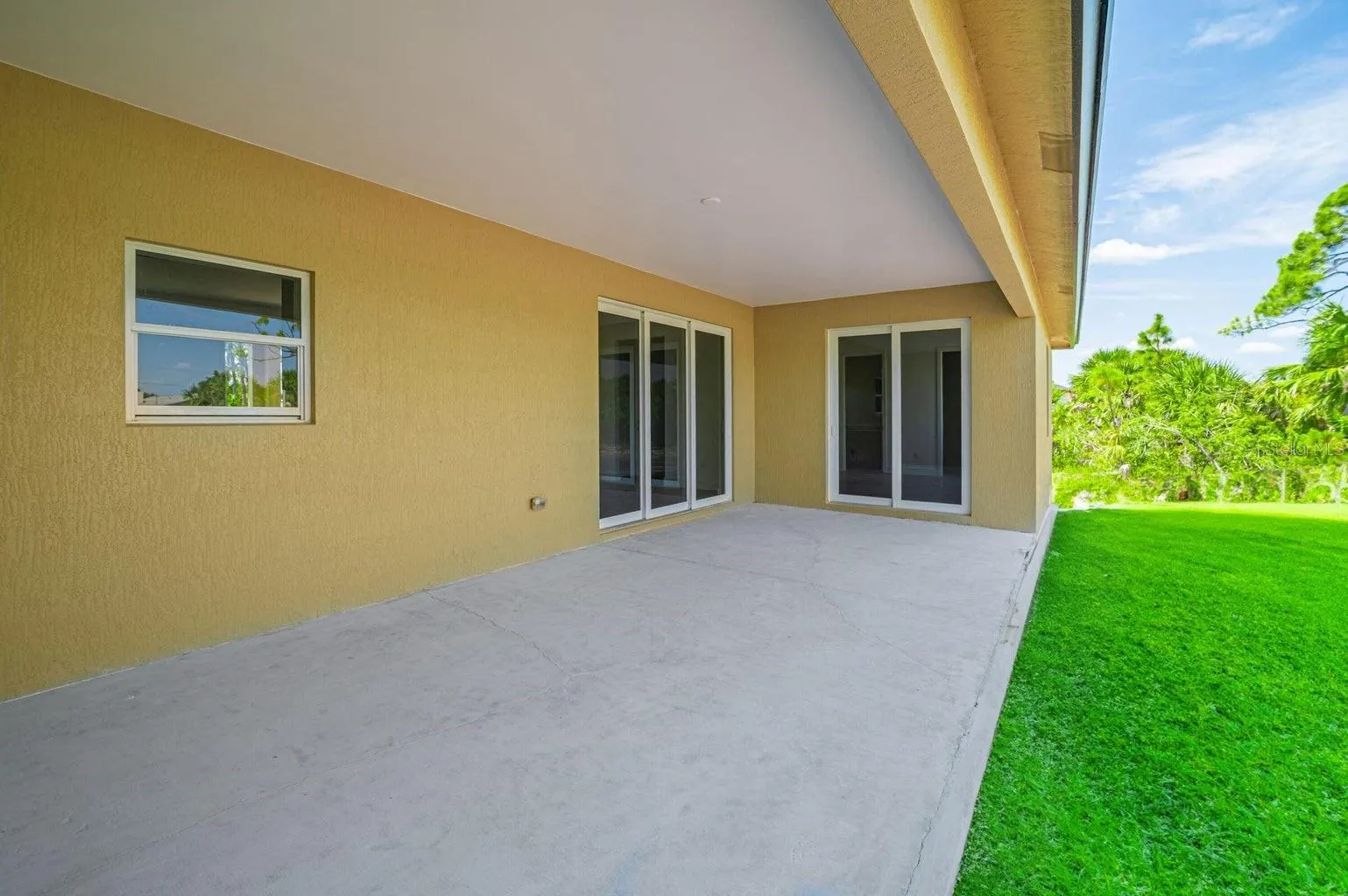 15261 BRAINBRIDGE CIR
