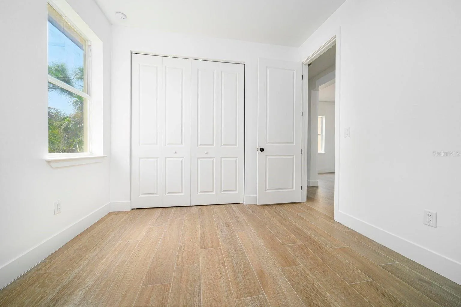 15261 BRAINBRIDGE CIR
