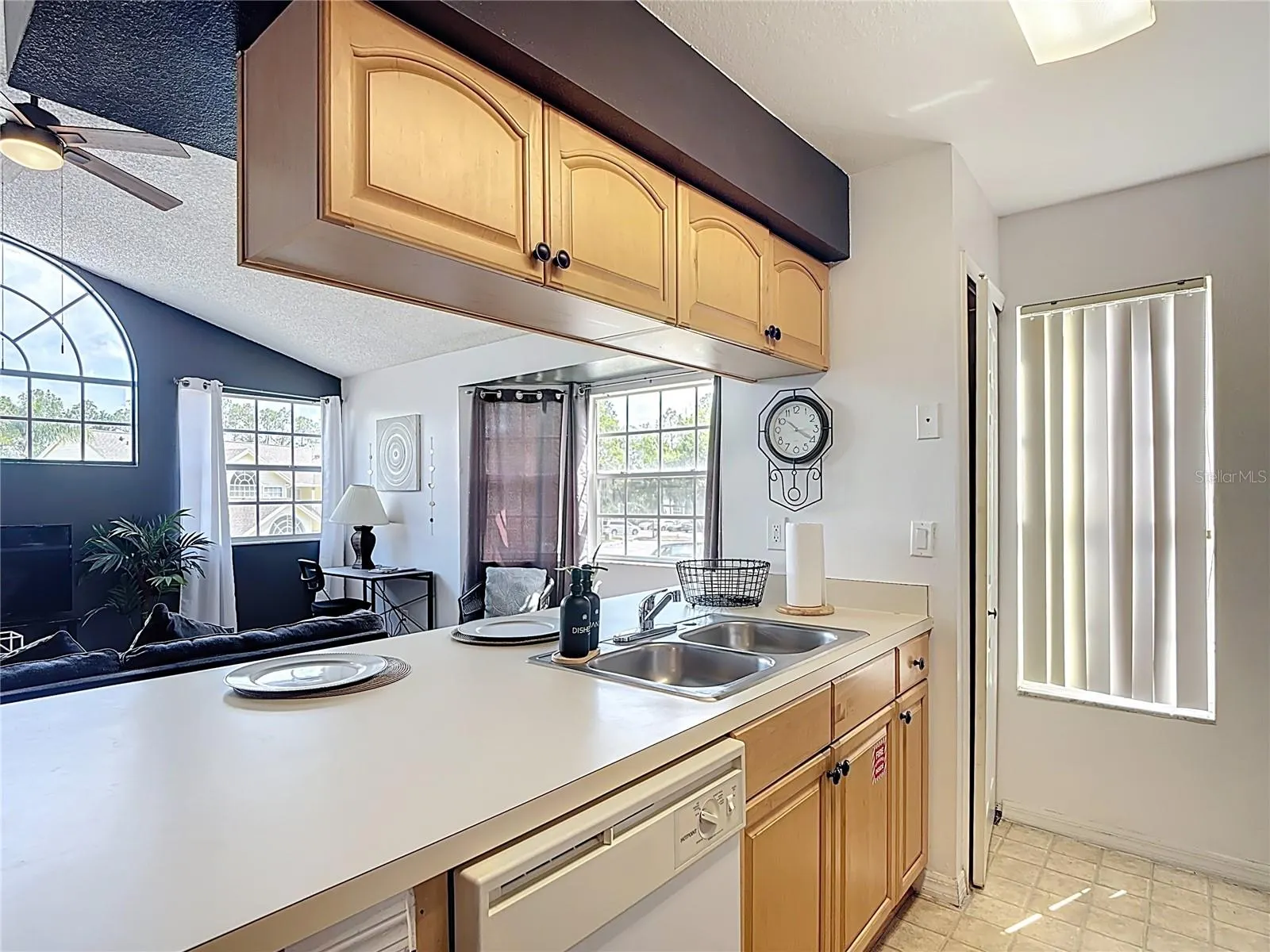 5005 LAGUNA BAY CIR #26, #26