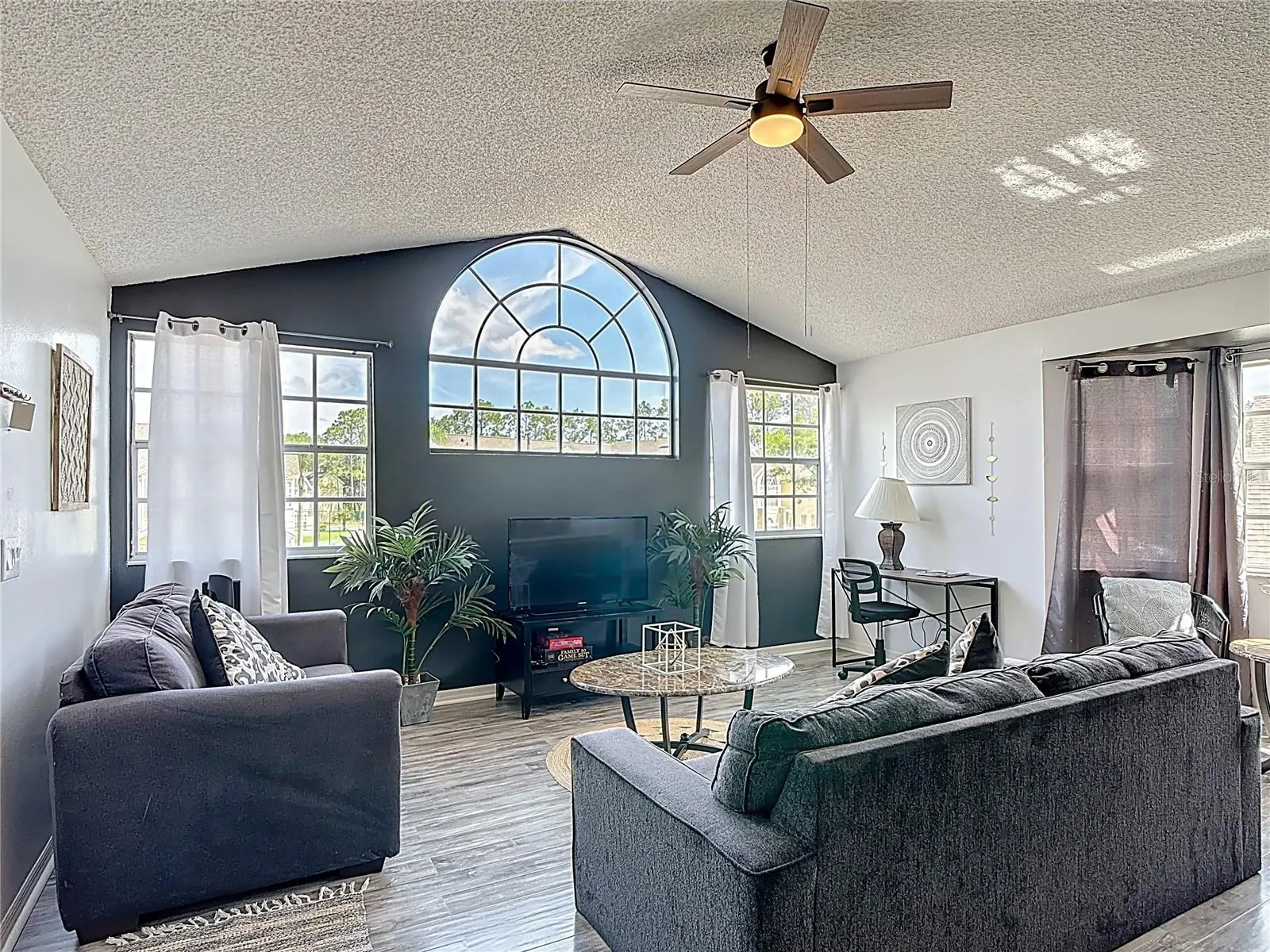 5005 LAGUNA BAY CIR #26, #26