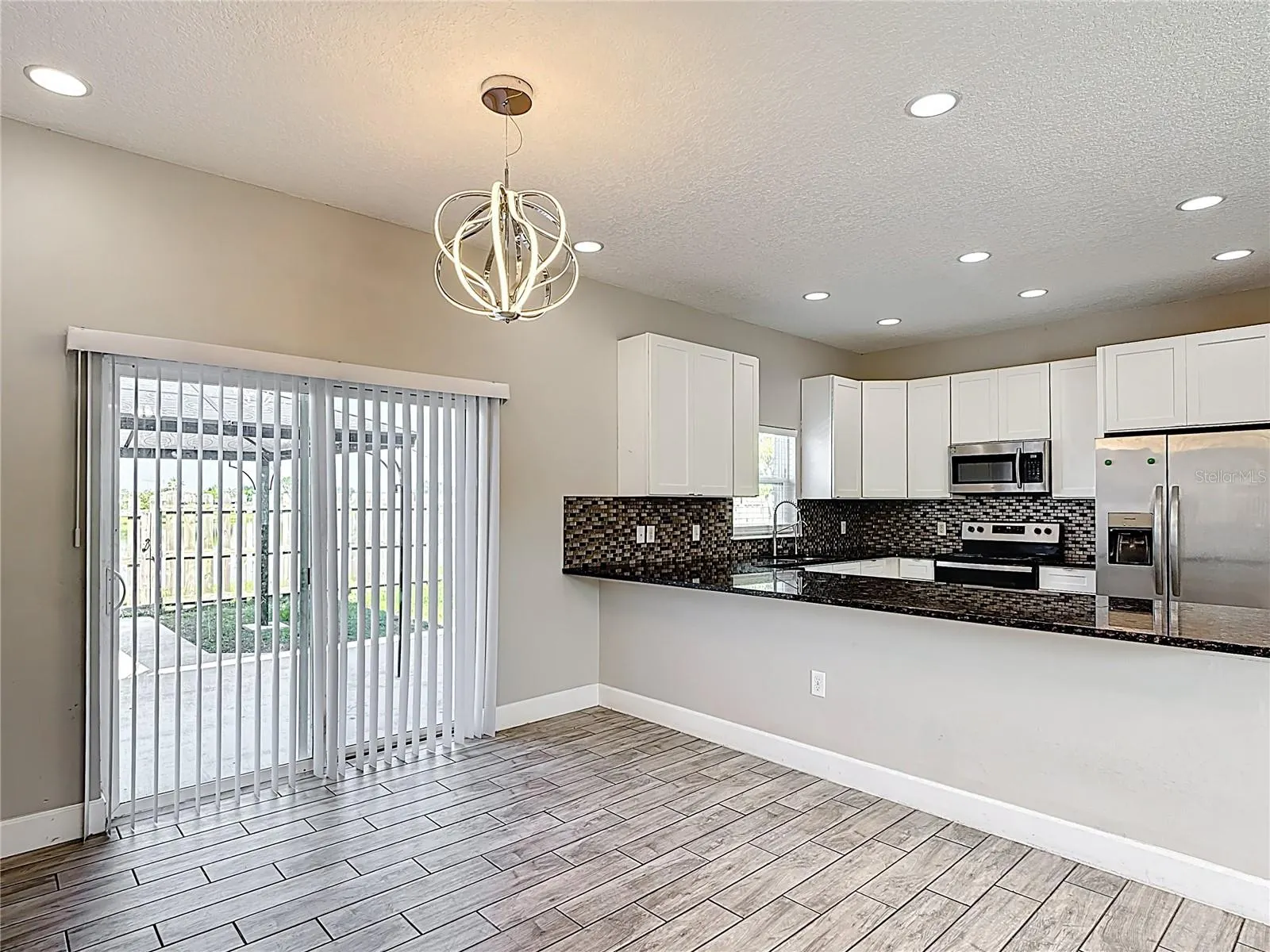 344 BUENAVENTURA BLVD
