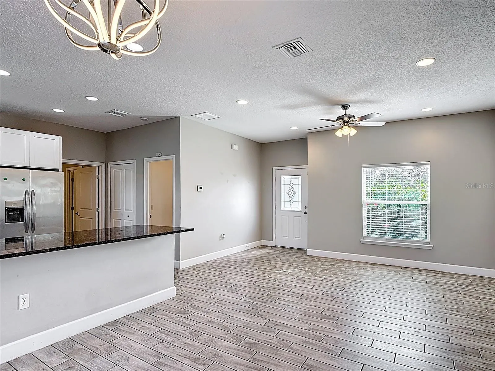 344 BUENAVENTURA BLVD