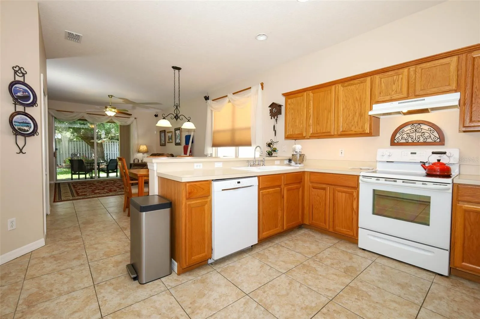 4954 ALAVISTA DR
