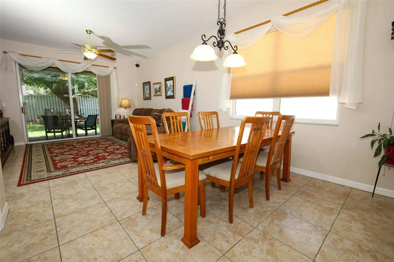 4954 ALAVISTA DR