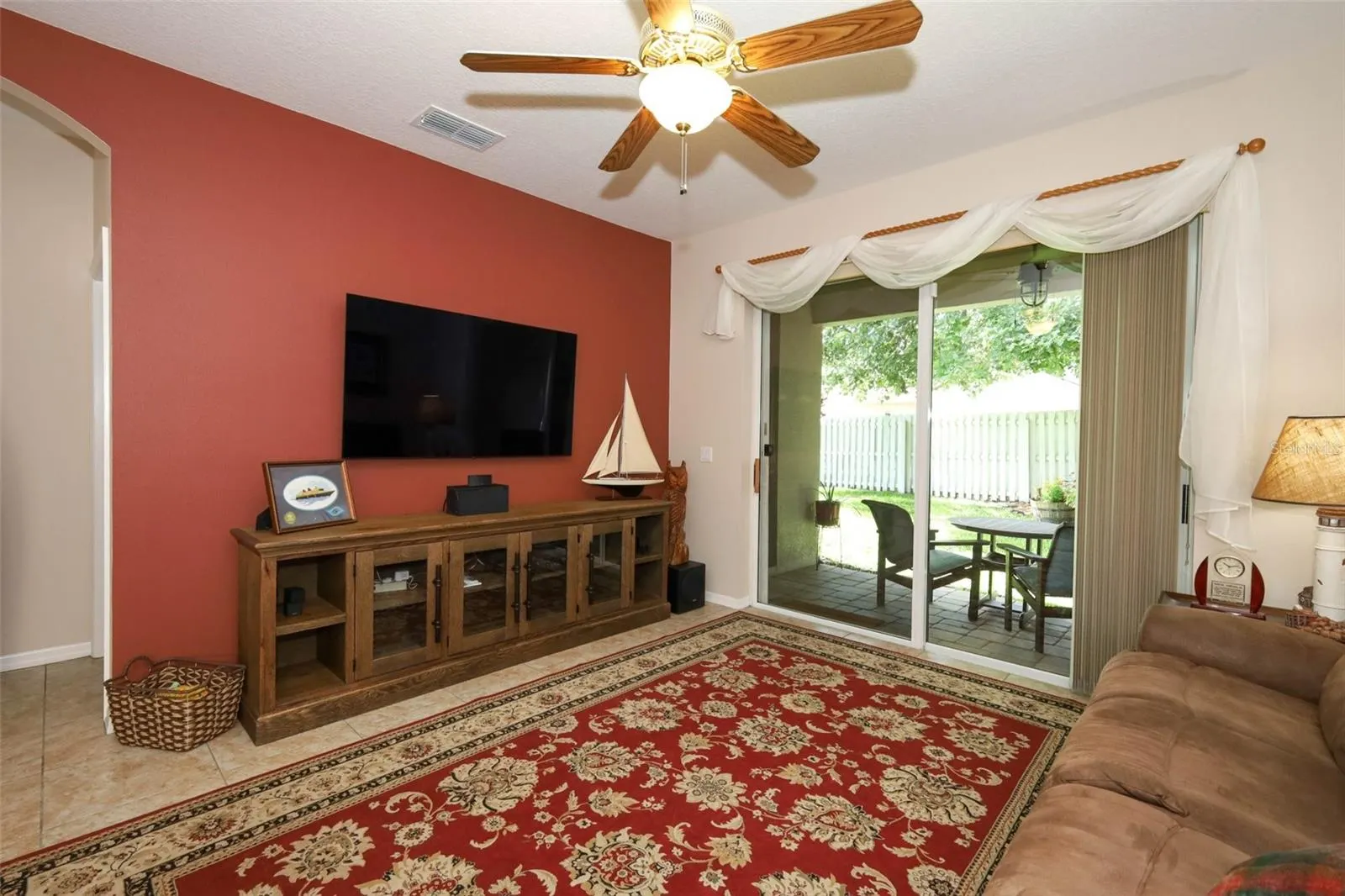 4954 ALAVISTA DR
