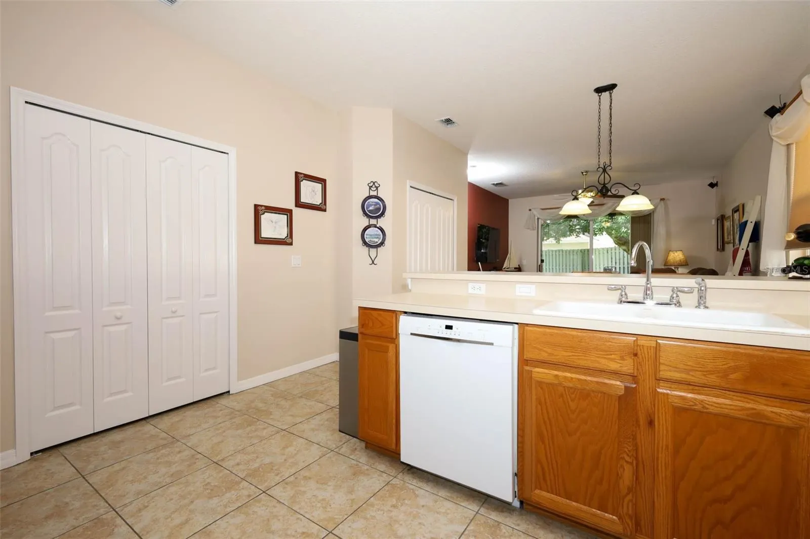 4954 ALAVISTA DR