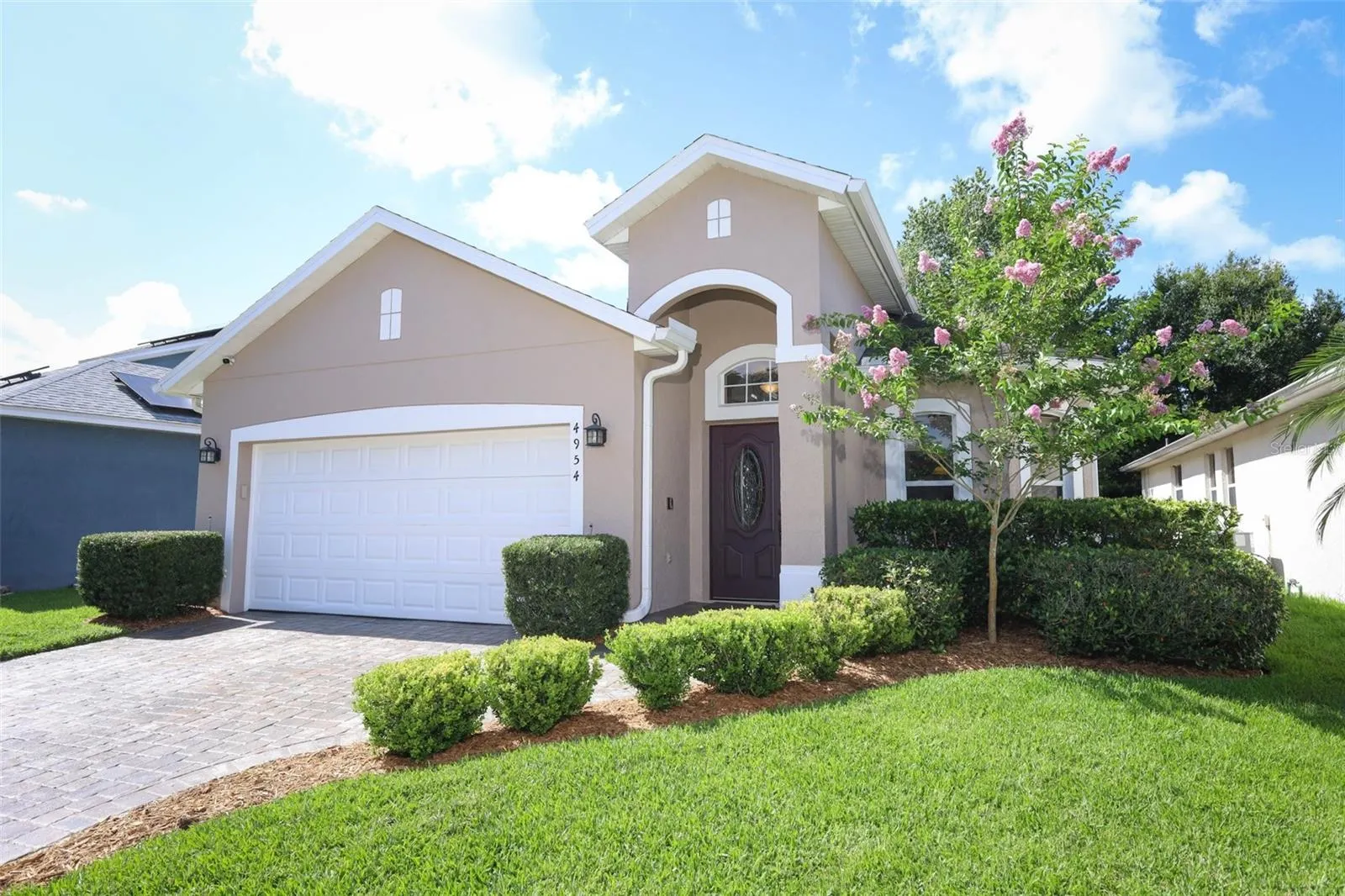 4954 ALAVISTA DR