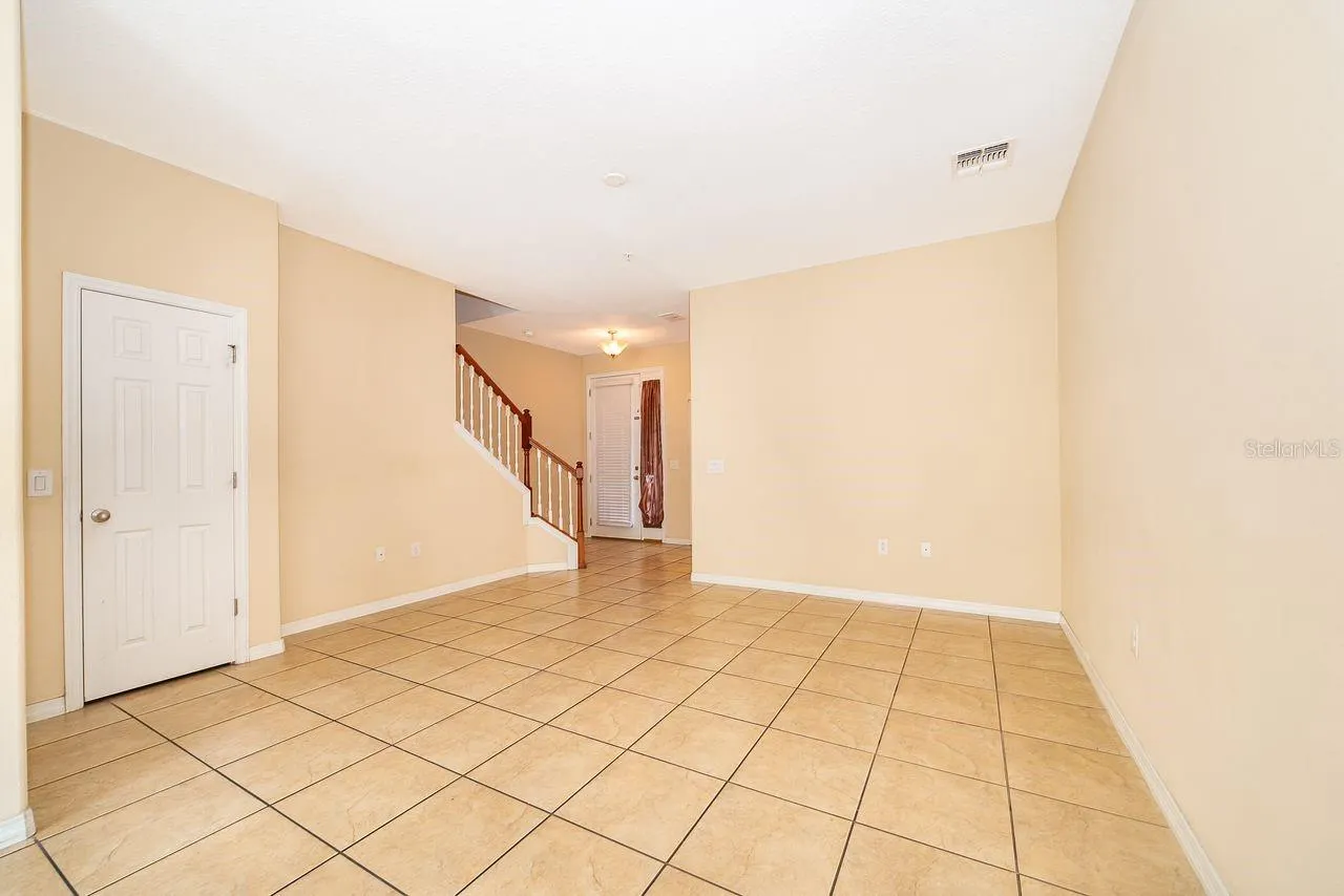 9539 SILVER BUTTONWOOD ST