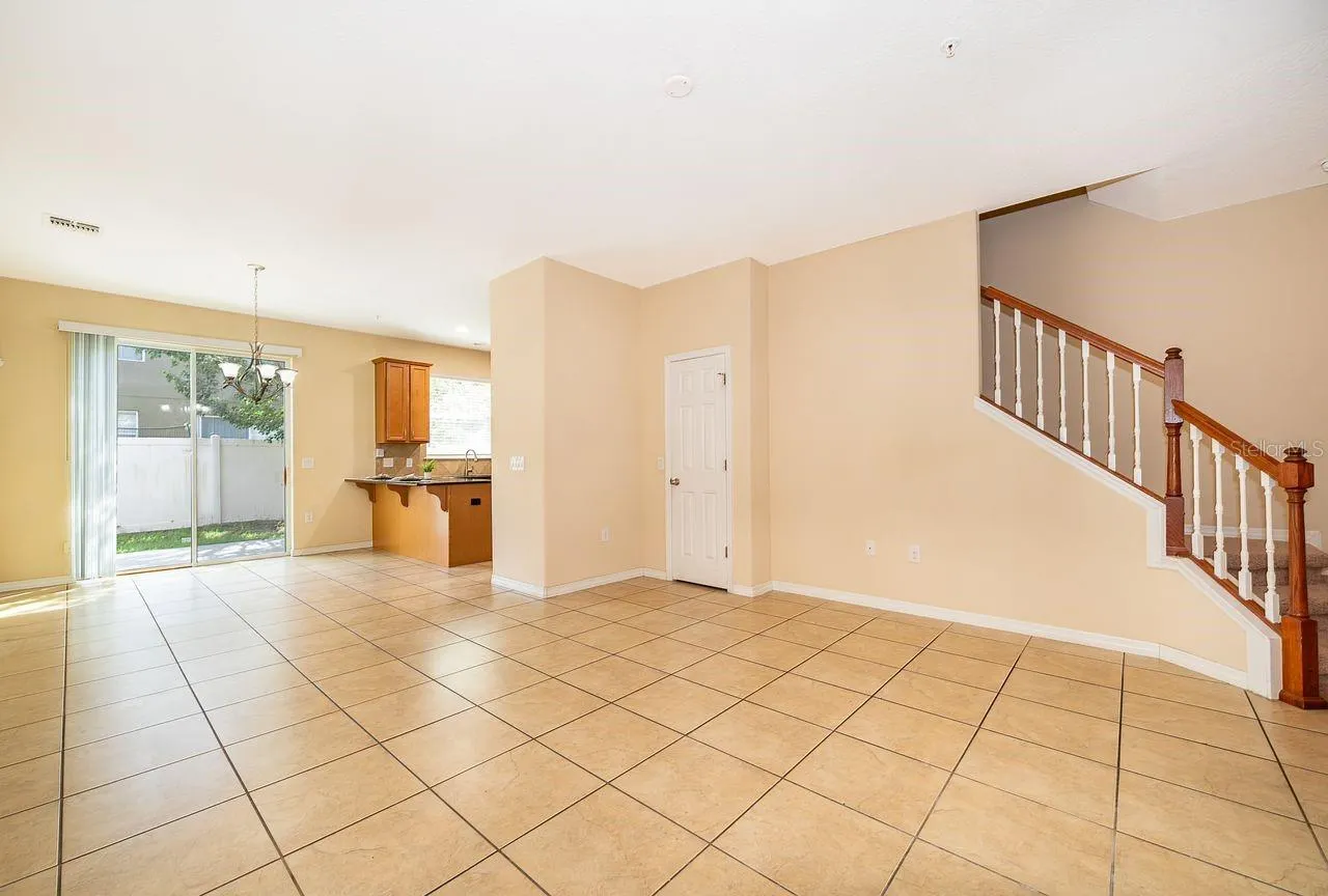 9539 SILVER BUTTONWOOD ST