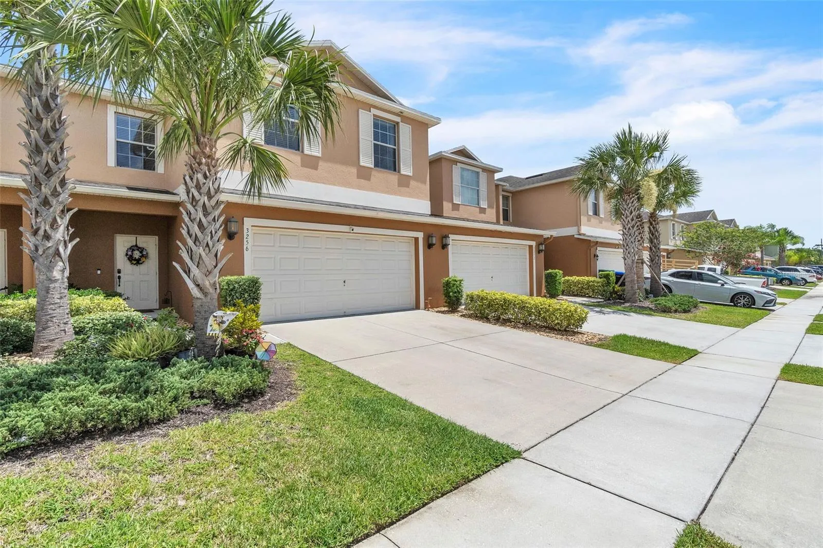 3256 RODRICK CIR