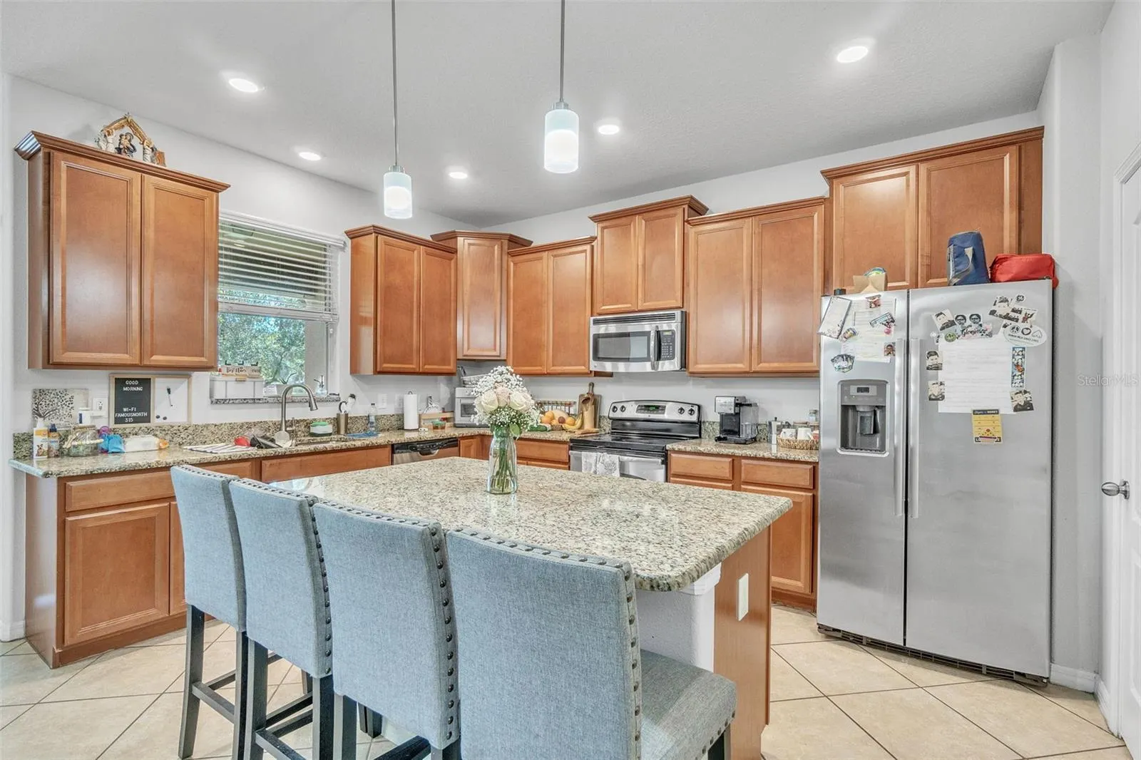 3256 RODRICK CIR