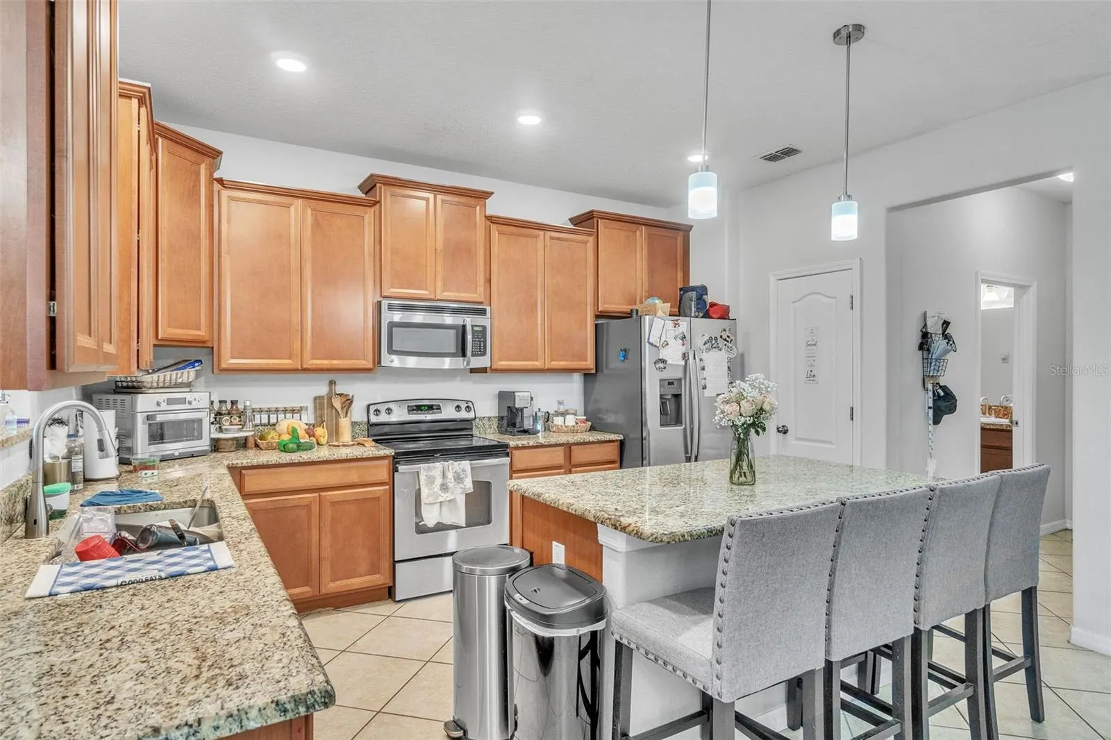 3256 RODRICK CIR
