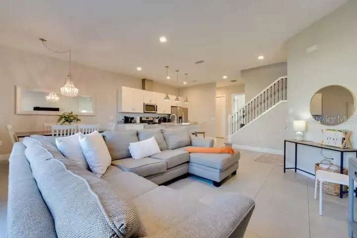 7583 SUNNY DREAMS LN