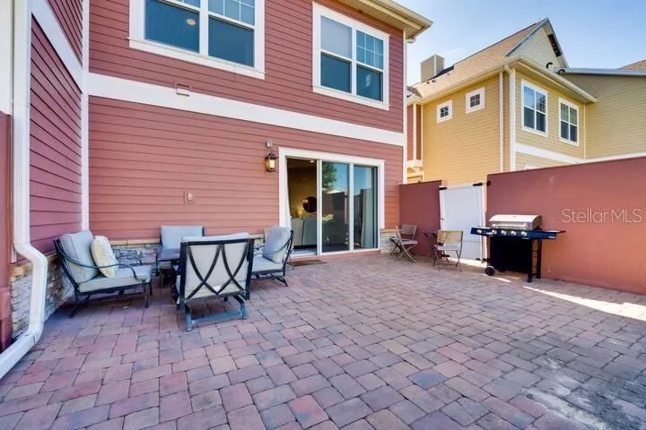 7583 SUNNY DREAMS LN