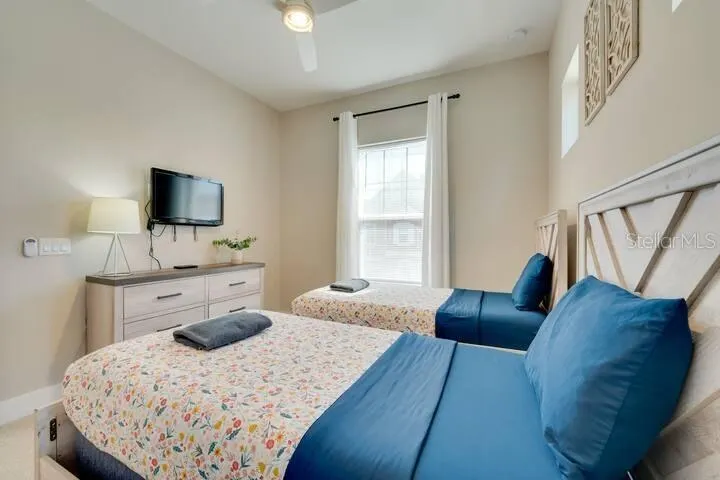 7583 SUNNY DREAMS LN