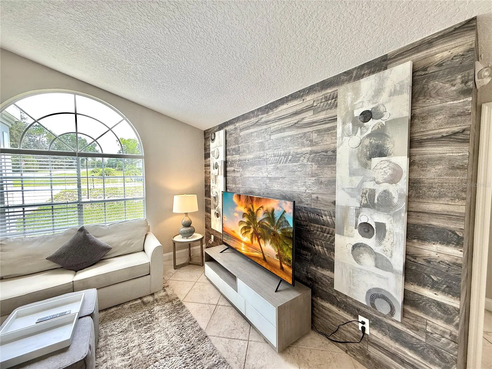 102 TITAN DR