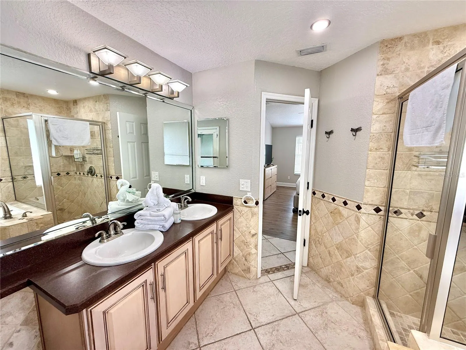 102 TITAN DR