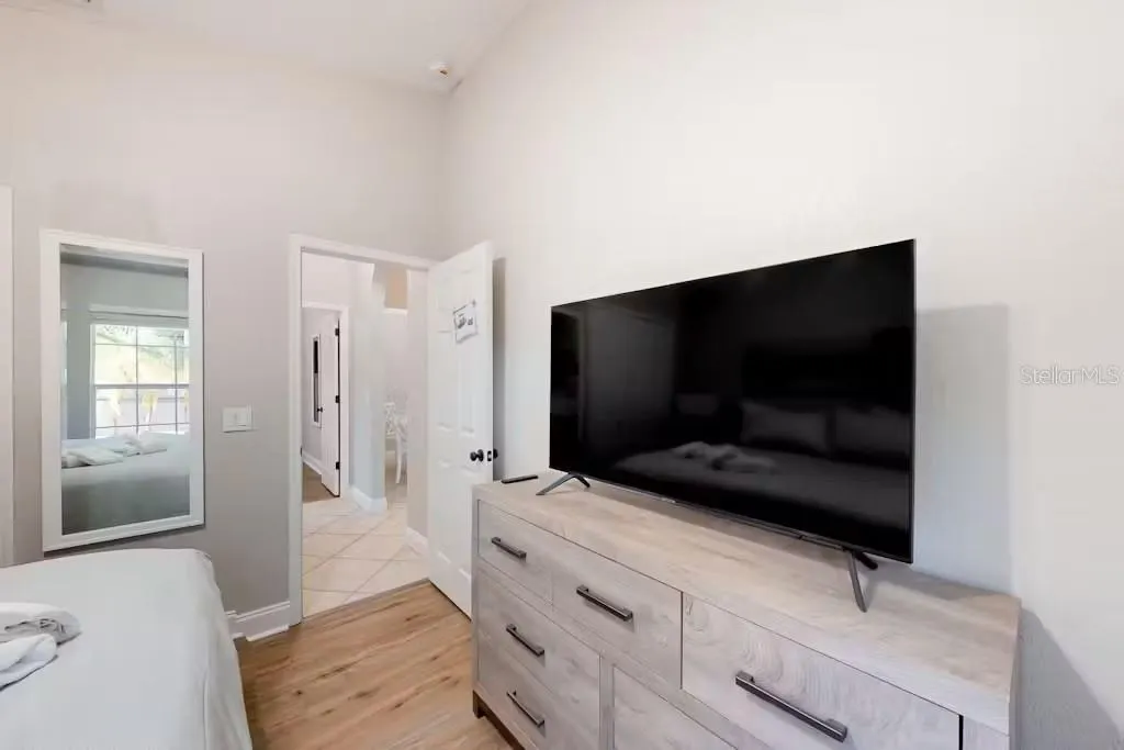 102 TITAN DR
