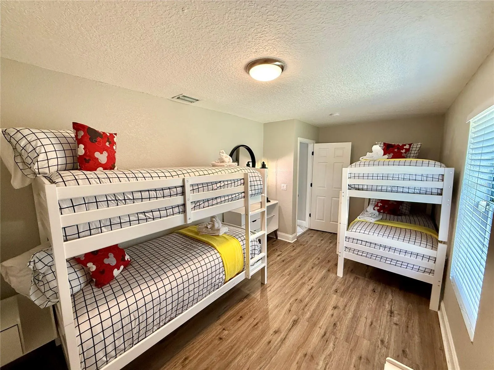102 TITAN DR