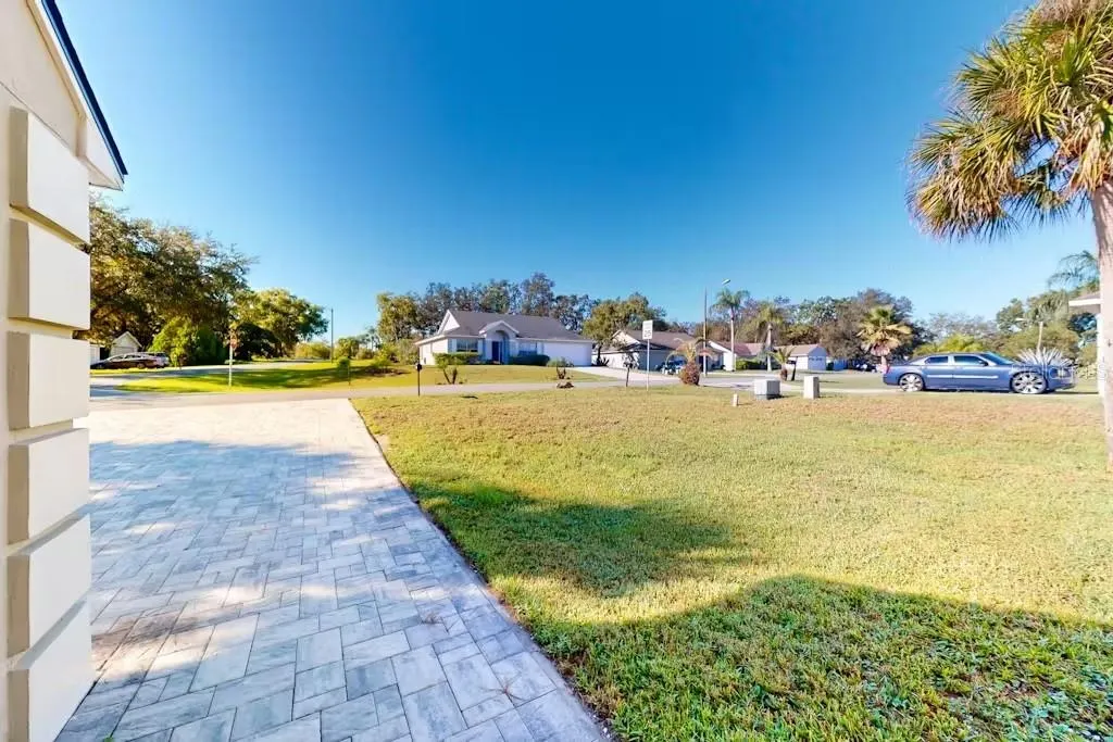 102 TITAN DR