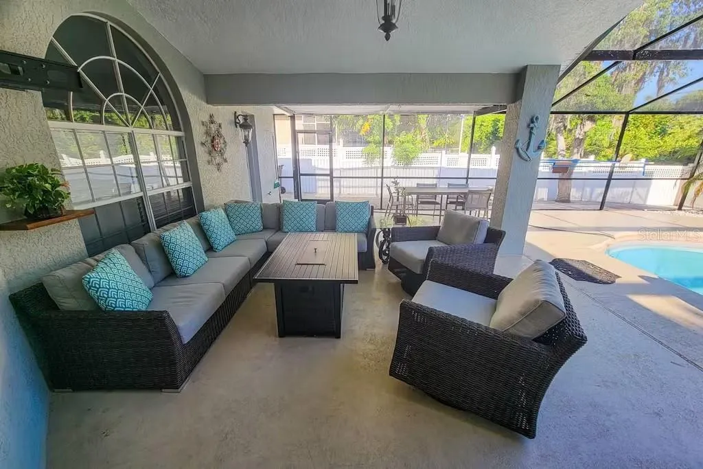 102 TITAN DR