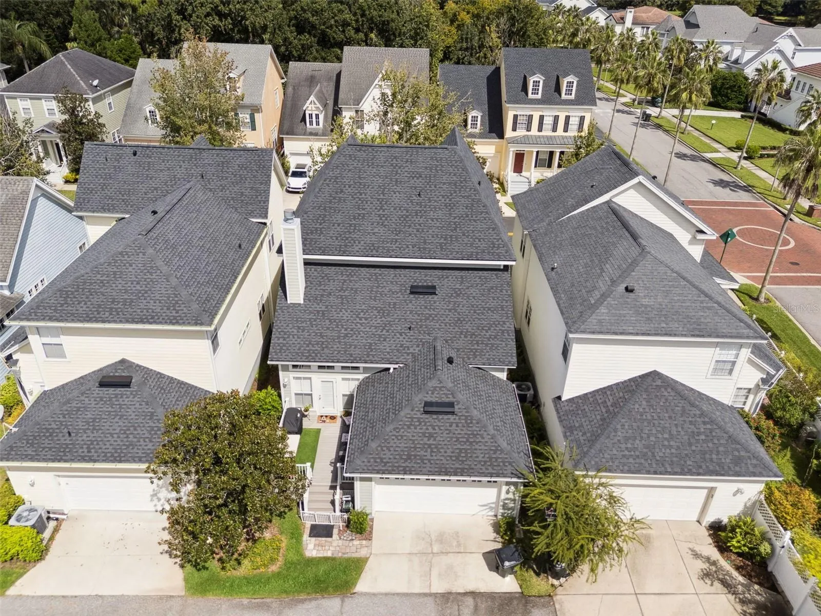 902 TOWHEE CT