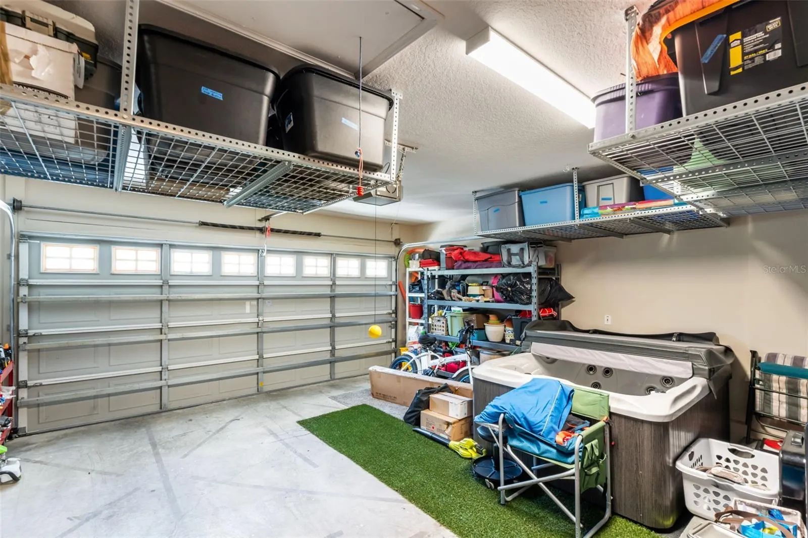 902 TOWHEE CT