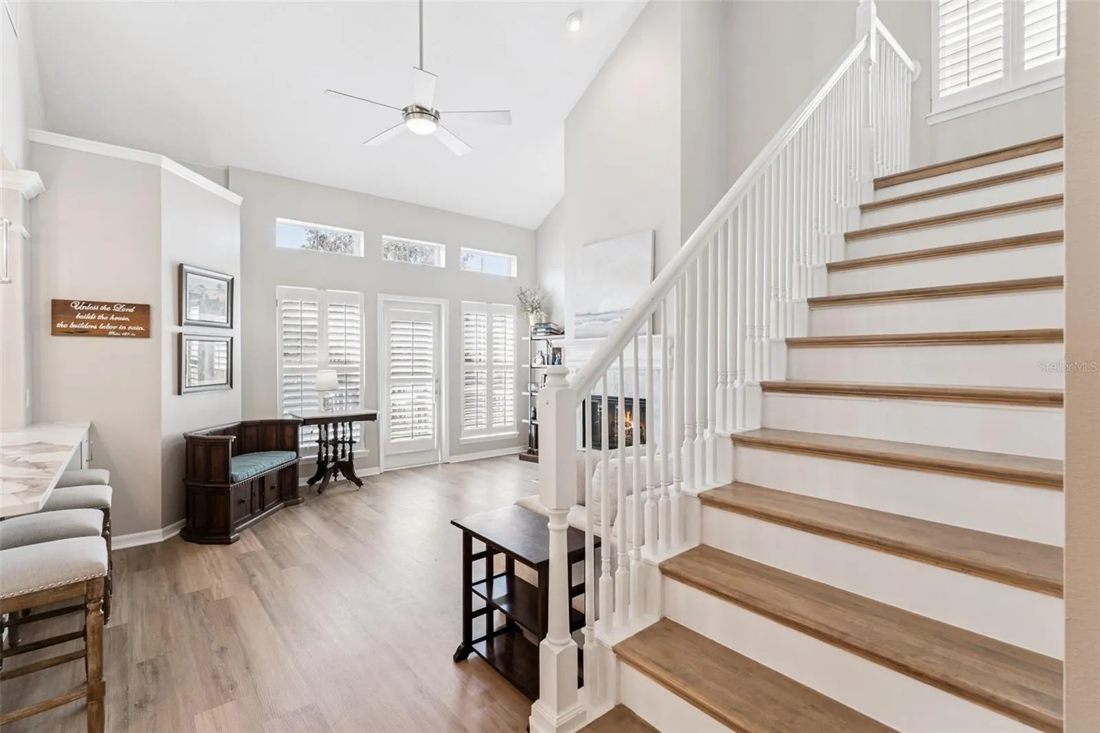 902 TOWHEE CT