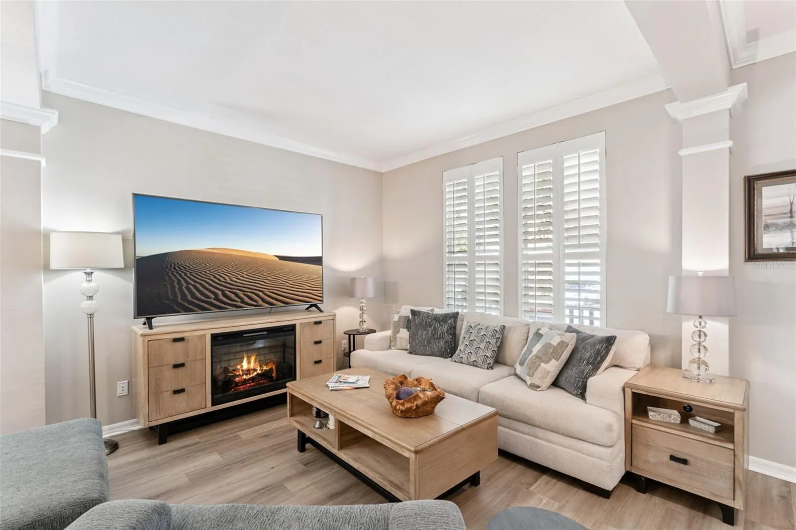902 TOWHEE CT