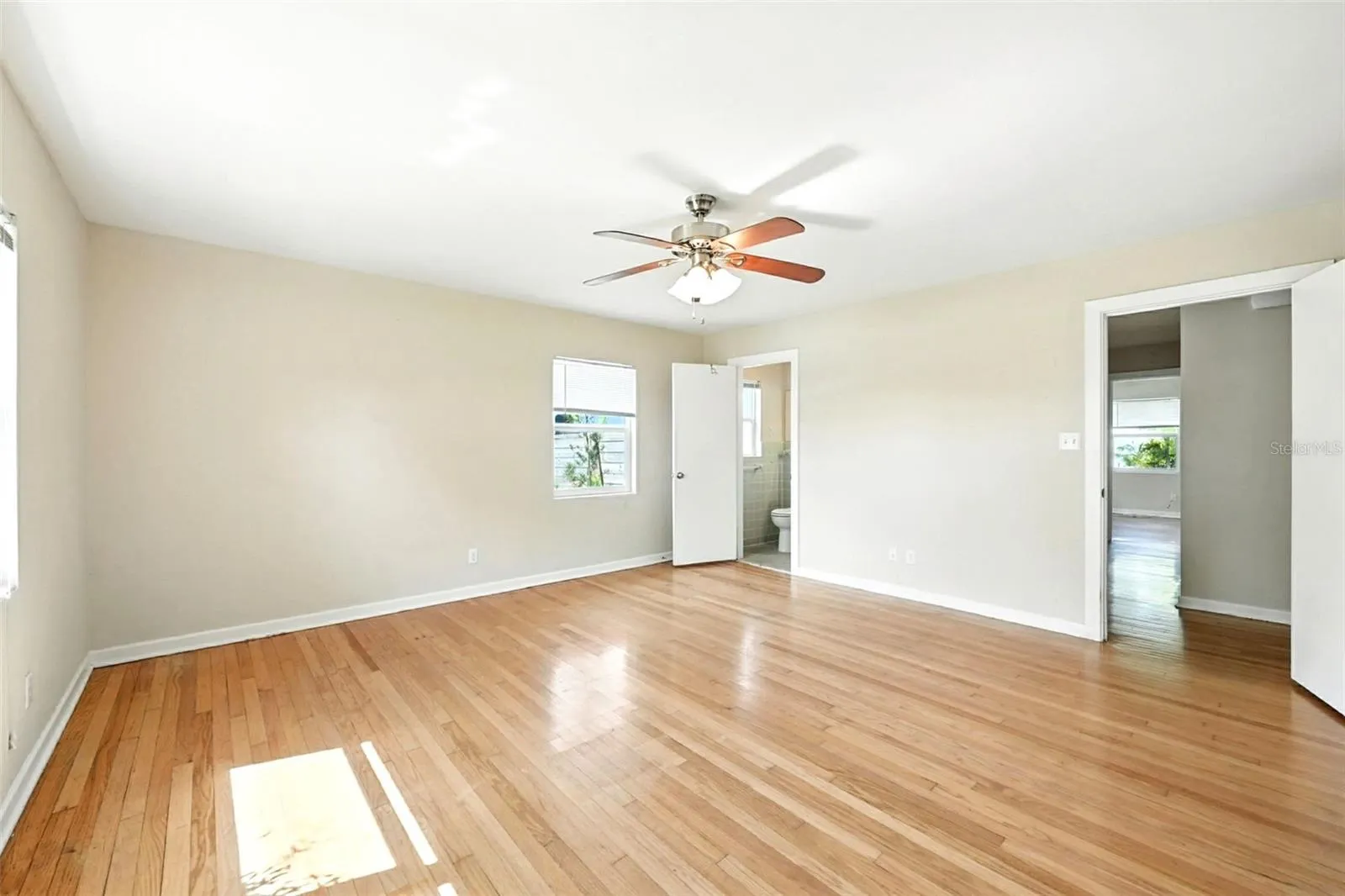 1509 MEADOWBROOK AVE