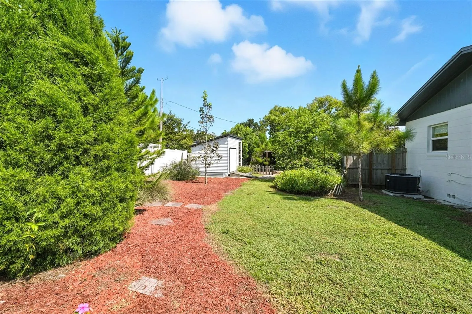 1509 MEADOWBROOK AVE