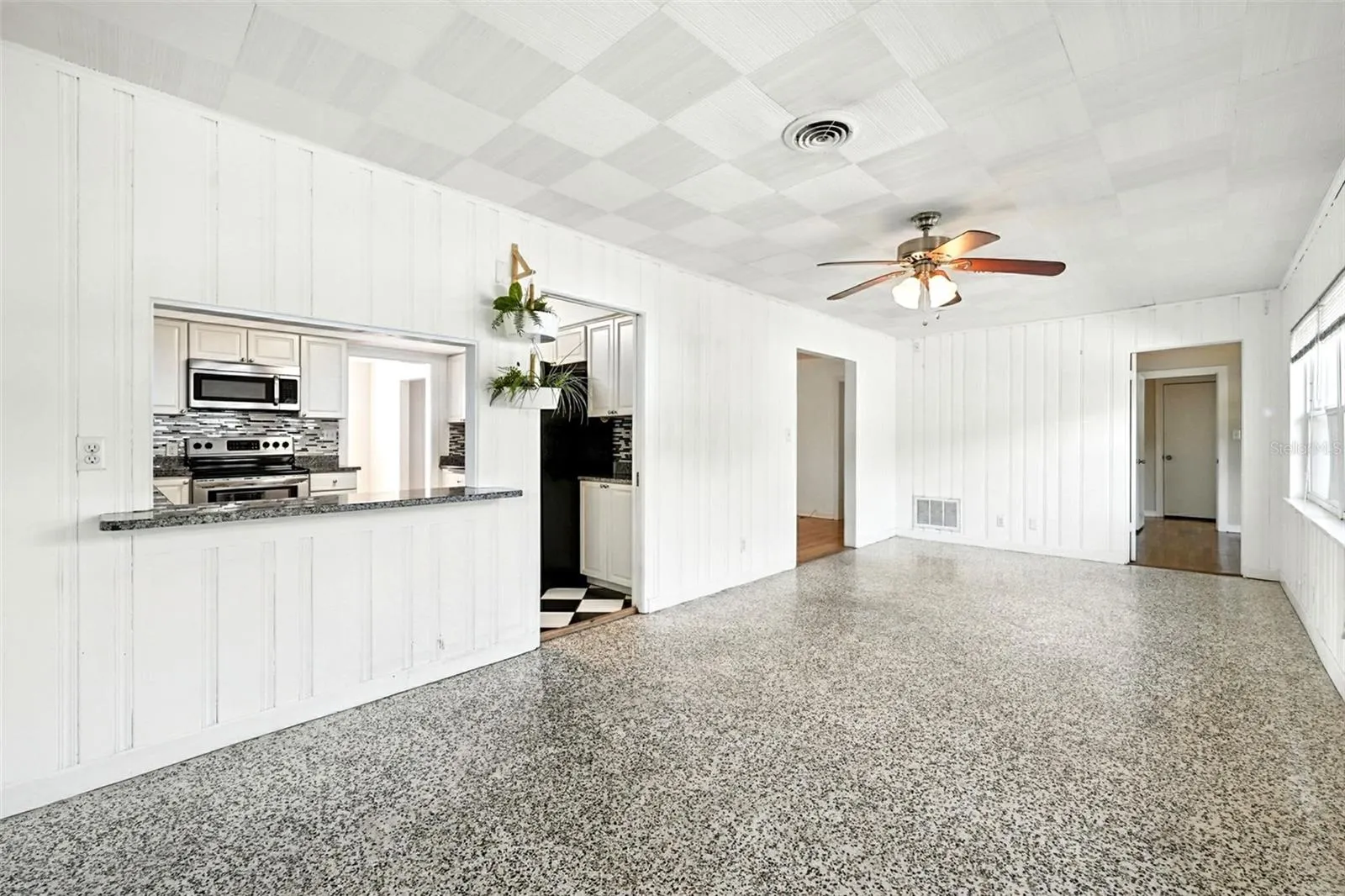 1509 MEADOWBROOK AVE