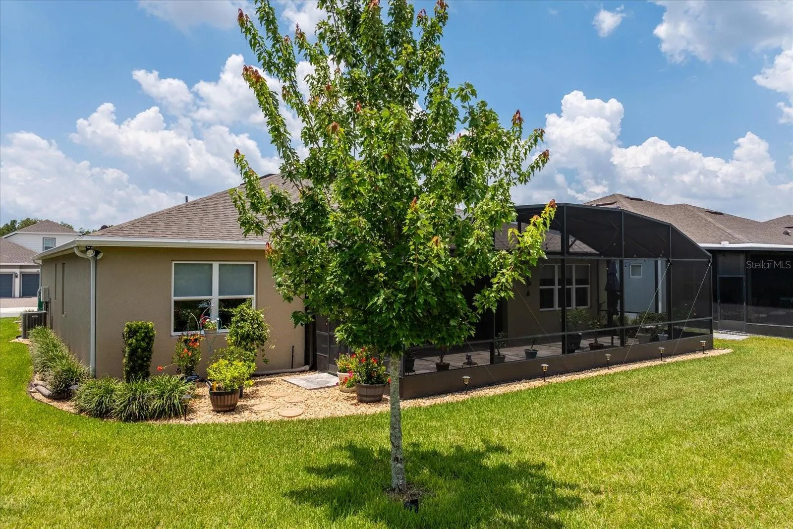 2743 RIVER CREEK LN
