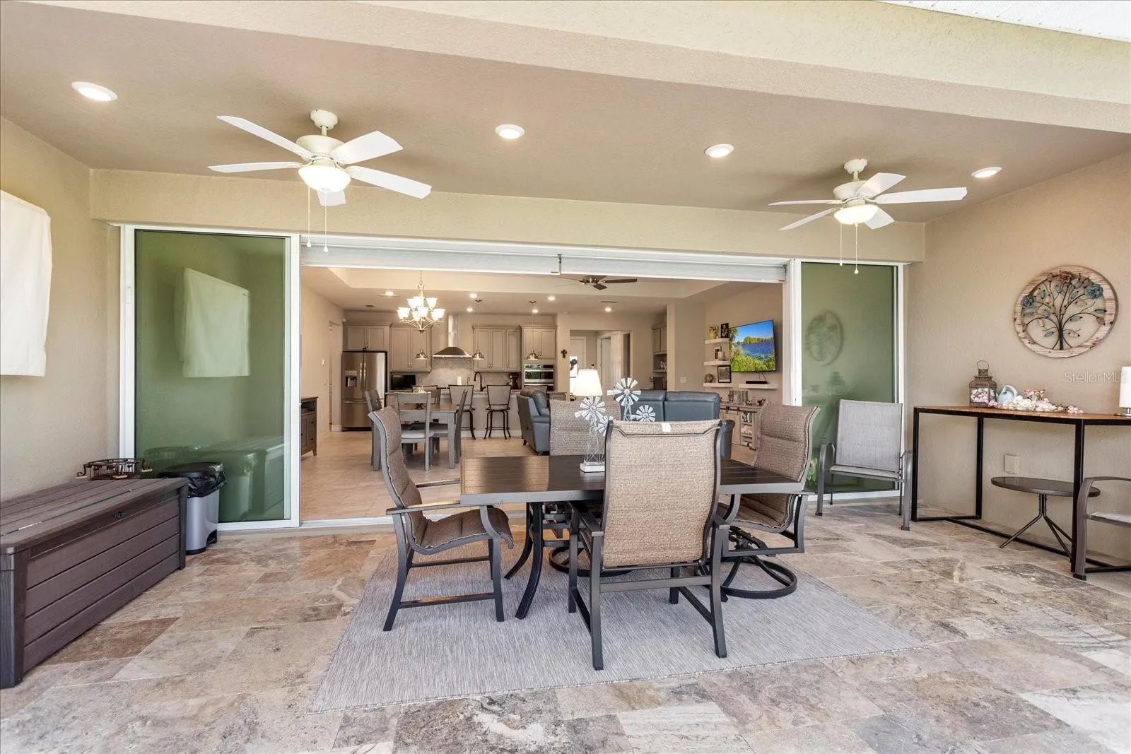 2743 RIVER CREEK LN